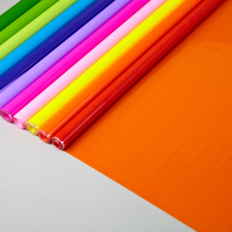 plenka_dlay_cvetov_i_podarkov